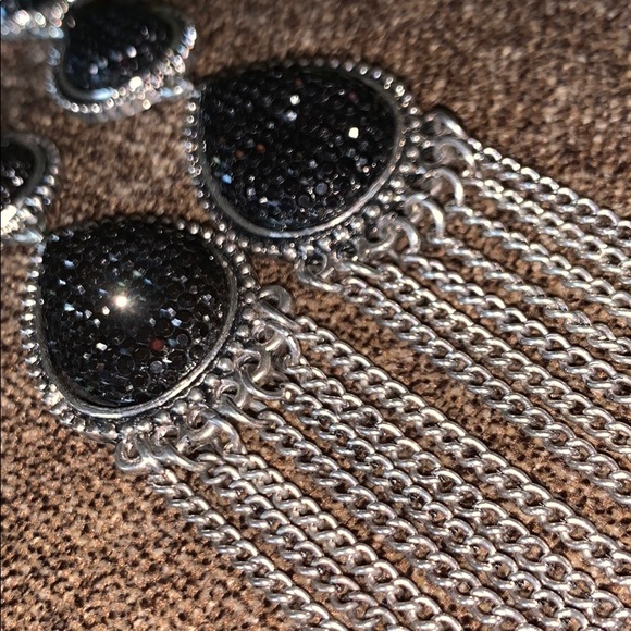 Earrings - Picture 3 of 8